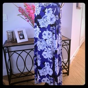 Tahari Gorgeous Dress NWOT